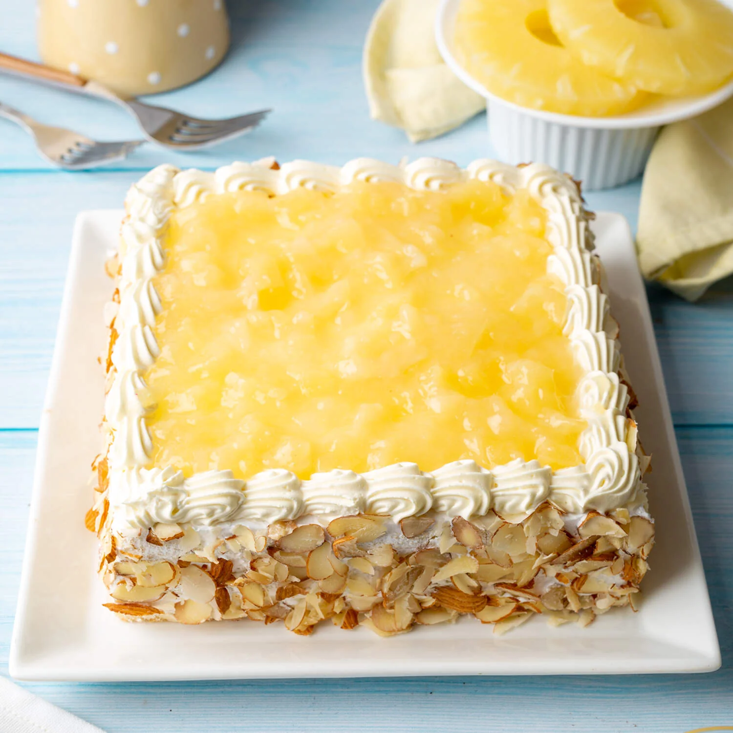Pineapple cake
